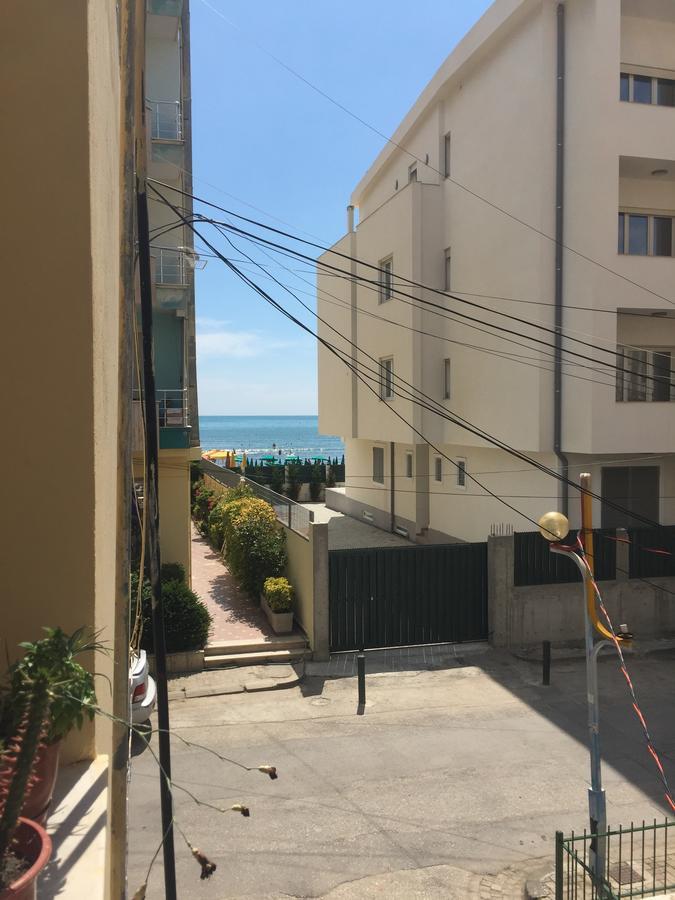 Seaside Apartments ดูร์เรส ภายนอก รูปภาพ
